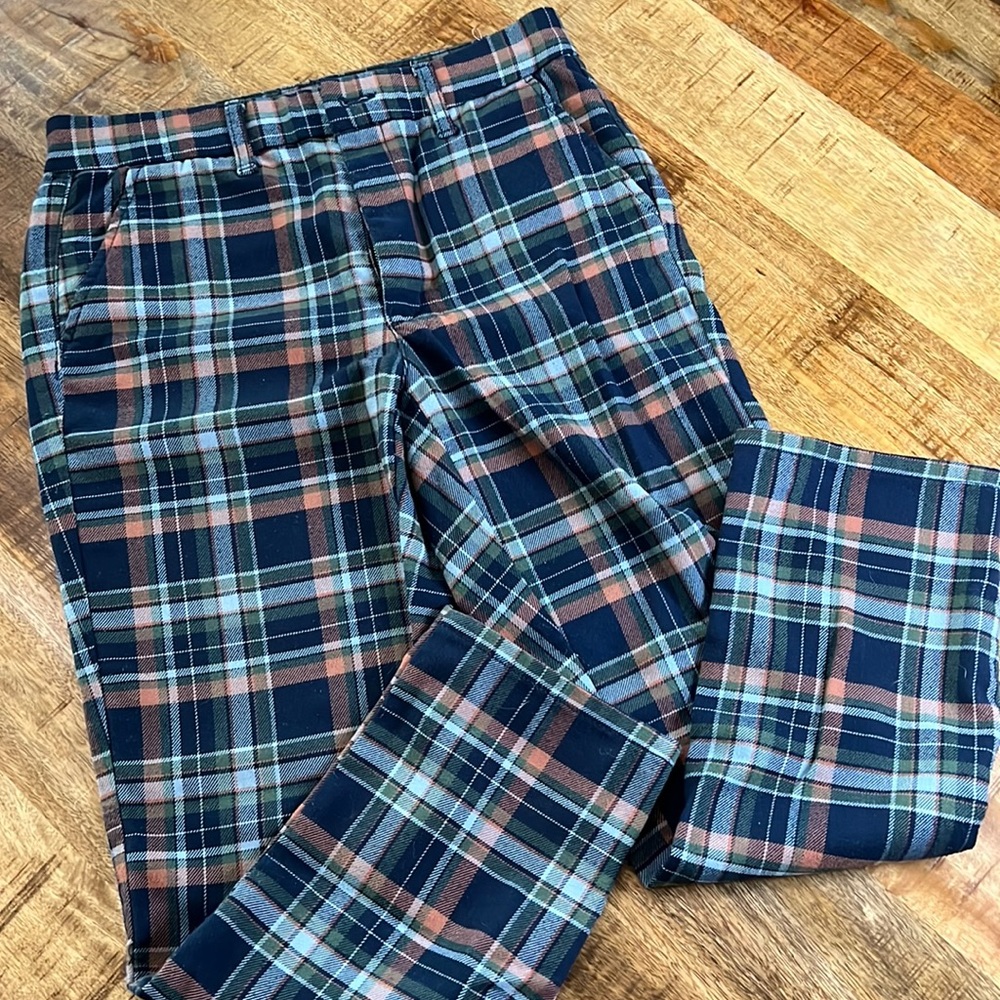 American Eagle hi rise trousers.  Size 6